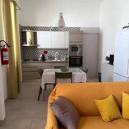 Casa Rosalba 度假居 奥斯图尼